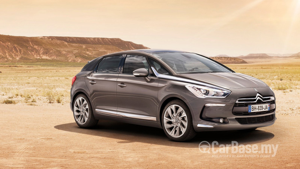 Citroen DS5 Mk1 (2013) Exterior