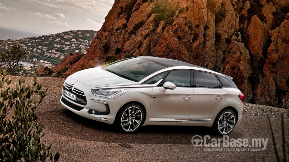 Citroen DS5 Mk1 (2013) Exterior