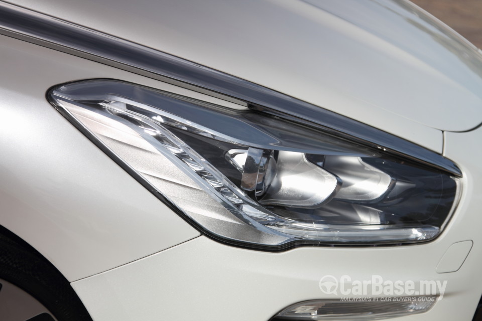 Citroen DS5 Mk1 (2013) Exterior