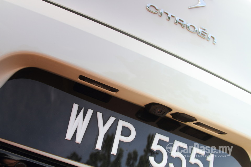 Citroen DS5 Mk1 (2013) Exterior