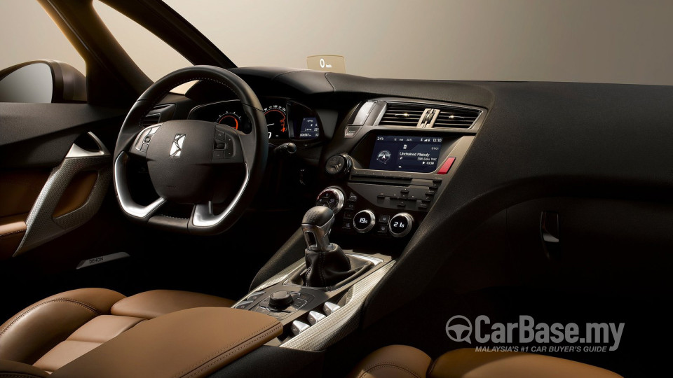 Citroen DS5 Mk1 (2013) Interior