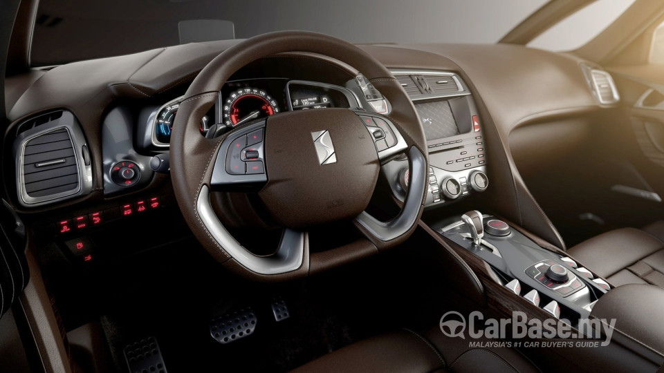 Citroen DS5 Mk1 (2013) Interior