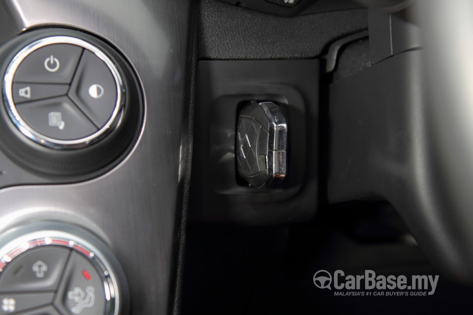 Citroen DS5 Mk1 (2013) Interior