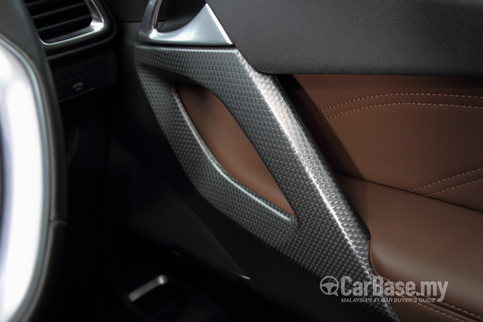Citroen DS5 Mk1 (2013) Interior