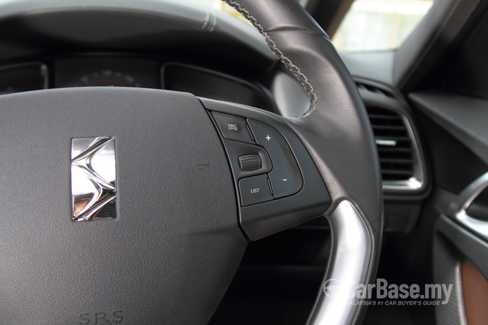 Citroen DS5 Mk1 (2013) Interior