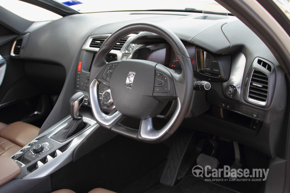 Citroen DS5 Mk1 (2013) Interior