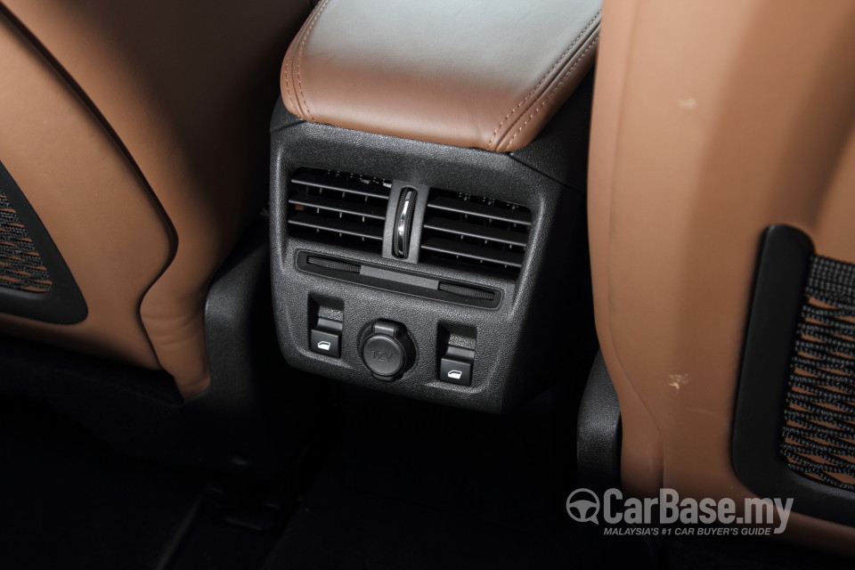 Citroen DS5 Mk1 (2013) Interior