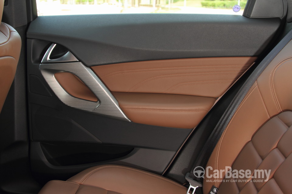 Citroen DS5 Mk1 (2013) Interior