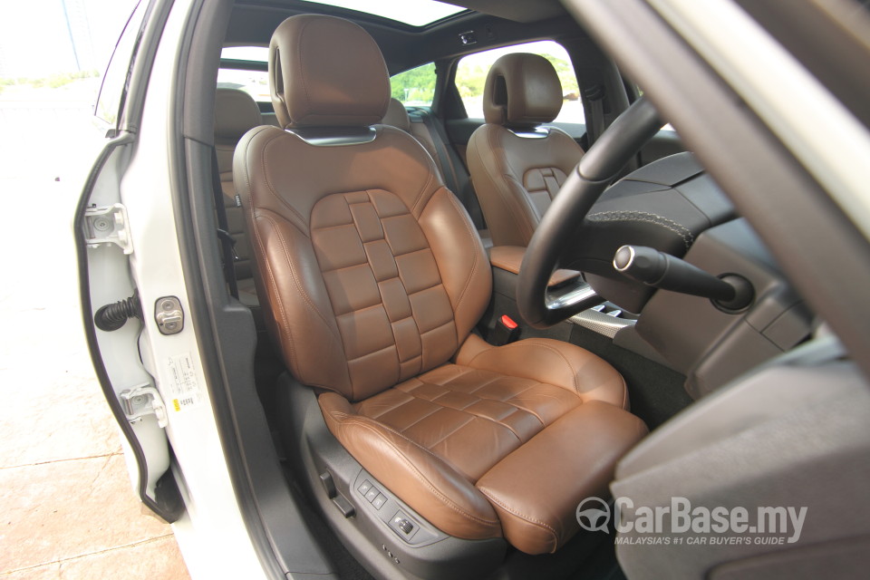 Citroen DS5 Mk1 (2013) Interior