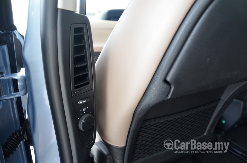 Citroen Grand C4 Picasso Mk2 (2014) Interior