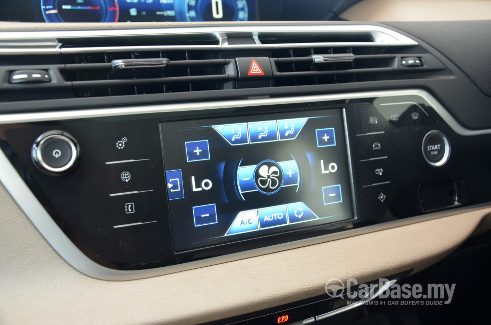 Citroen Grand C4 Picasso Mk2 (2014) Interior