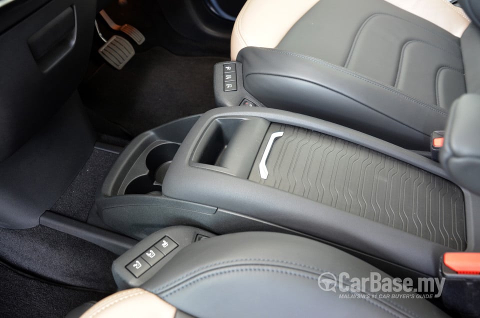 Citroen Grand C4 Picasso Mk2 (2014) Interior