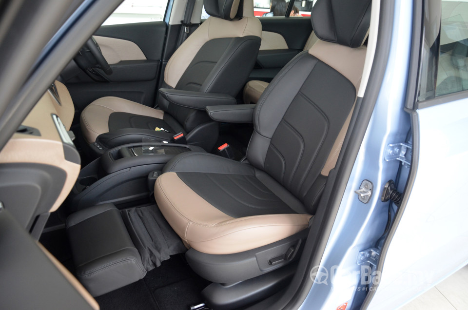 Citroen Grand C4 Picasso Mk2 (2014) Interior