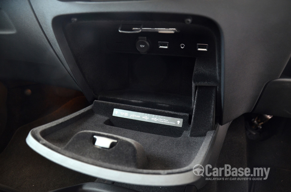 Citroen Grand C4 Picasso Mk2 (2014) Interior