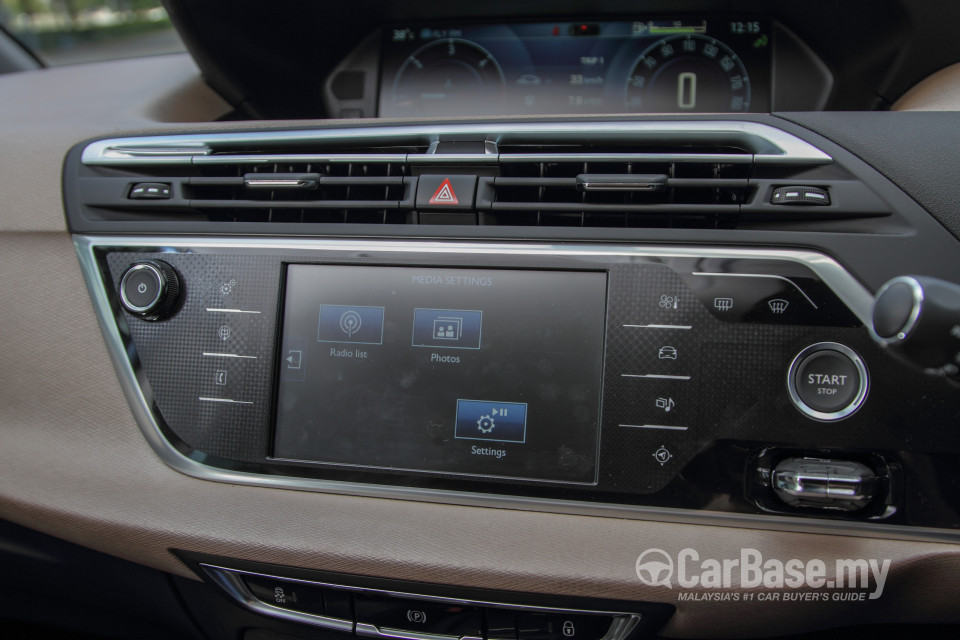 Citroen Grand C4 Picasso Mk2 (2014) Interior