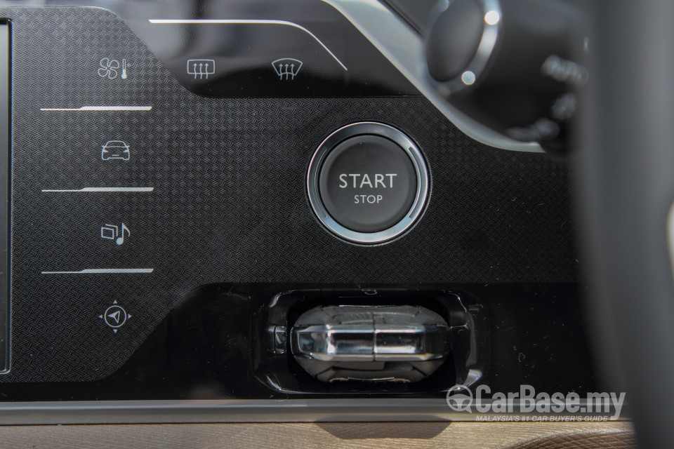 Citroen Grand C4 Picasso Mk2 (2014) Interior
