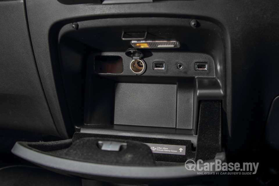 Citroen Grand C4 Picasso Mk2 (2014) Interior