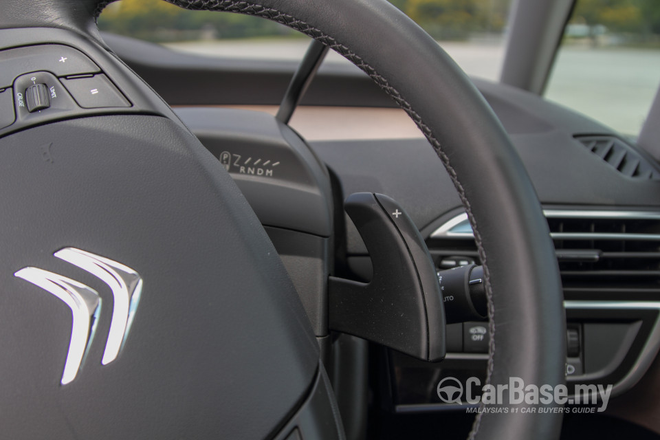 Citroen Grand C4 Picasso Mk2 (2014) Interior