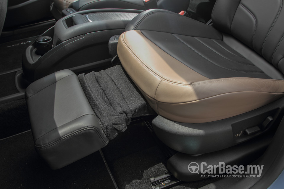Citroen Grand C4 Picasso Mk2 (2014) Interior