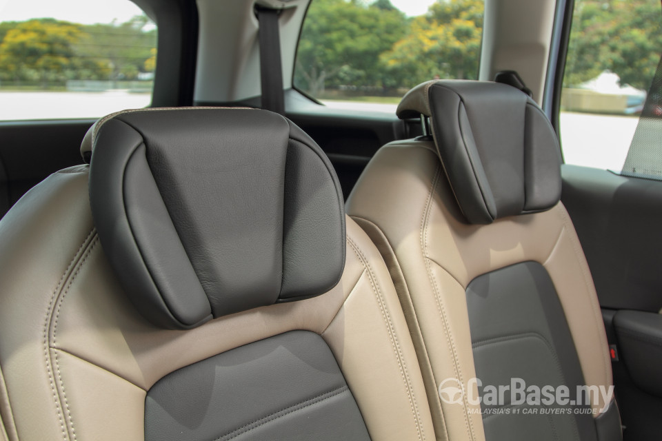 Citroen Grand C4 Picasso Mk2 (2014) Interior