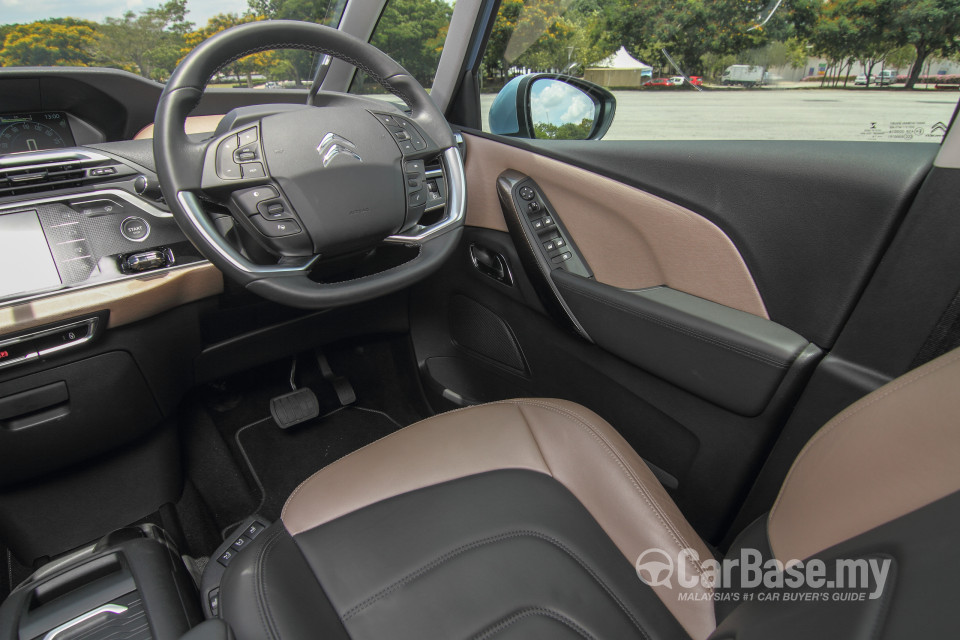 Citroen Grand C4 Picasso Mk2 (2014) Interior