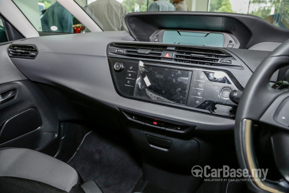 Citroen C4 Picasso Mk2 (2016) Interior