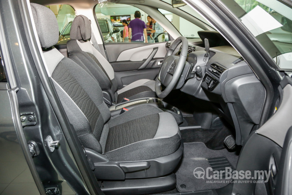 Citroen C4 Picasso Mk2 (2016) Interior