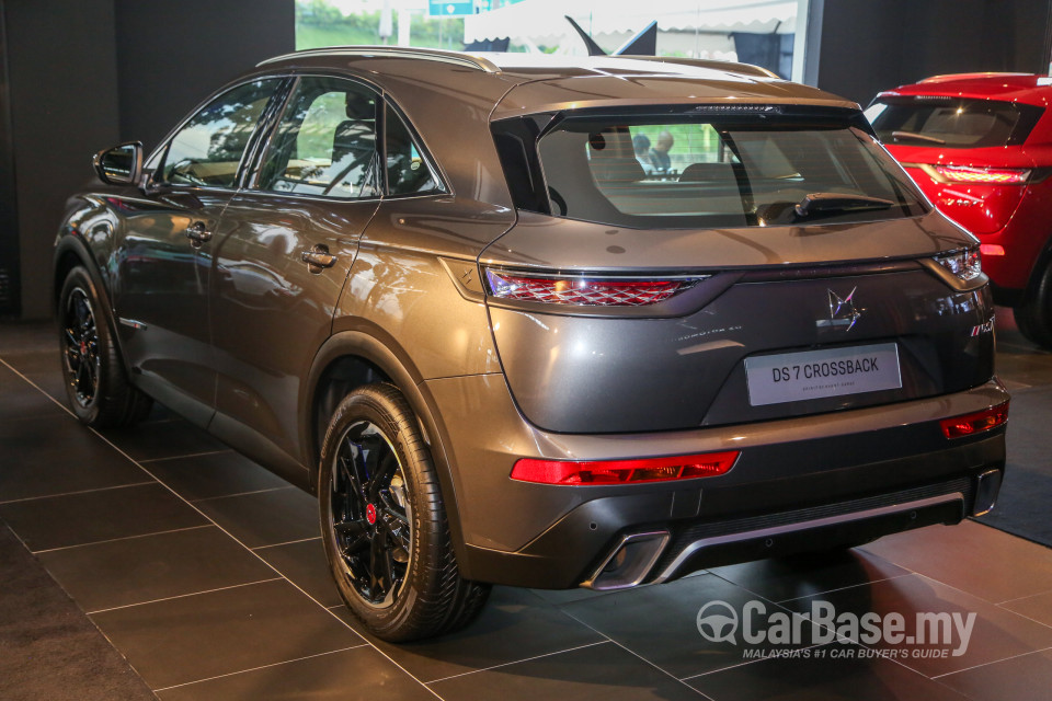 Citroen DS7 Crossback Mk1 (2019) Exterior