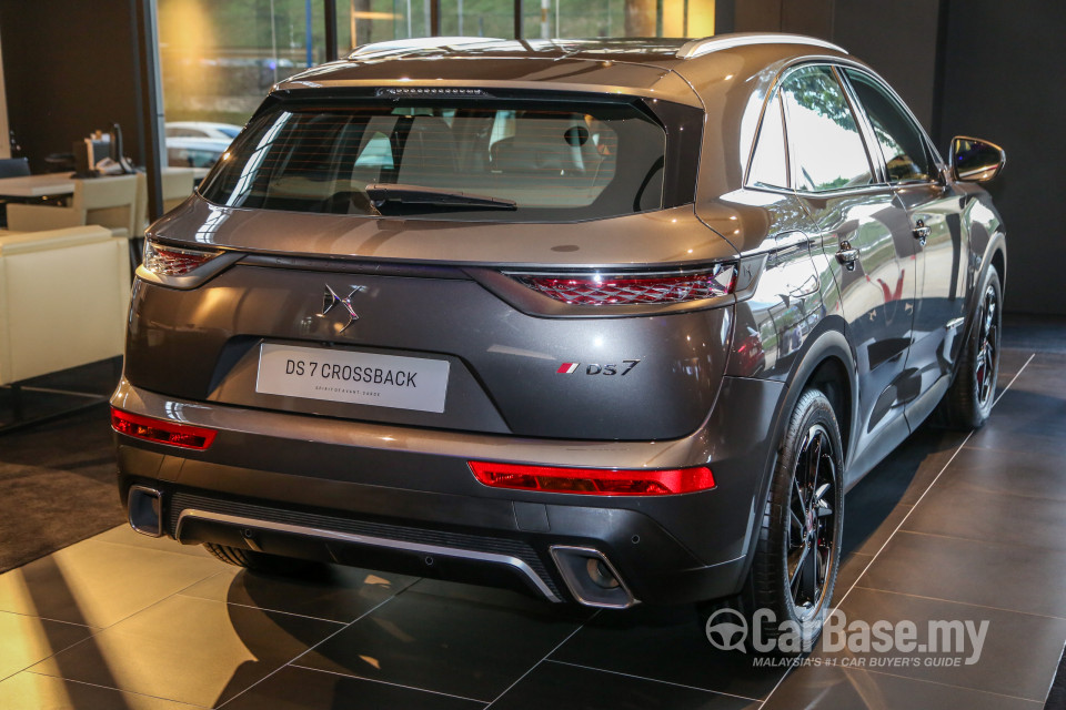 Citroen DS7 Crossback Mk1 (2019) Exterior