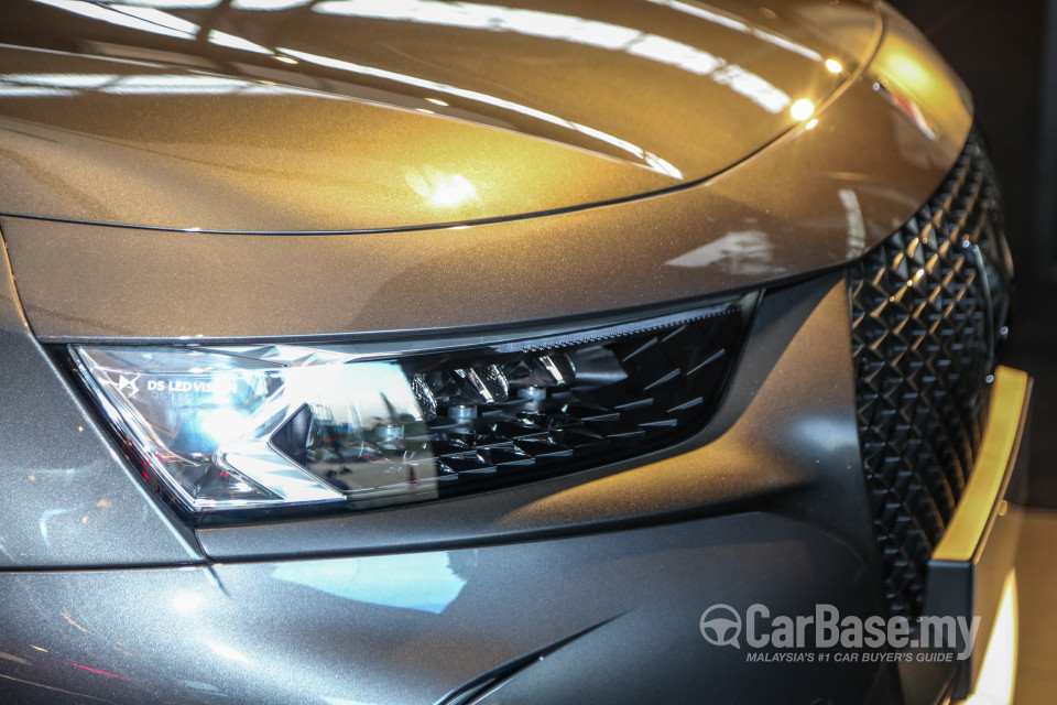 Citroen DS7 Crossback Mk1 (2019) Exterior