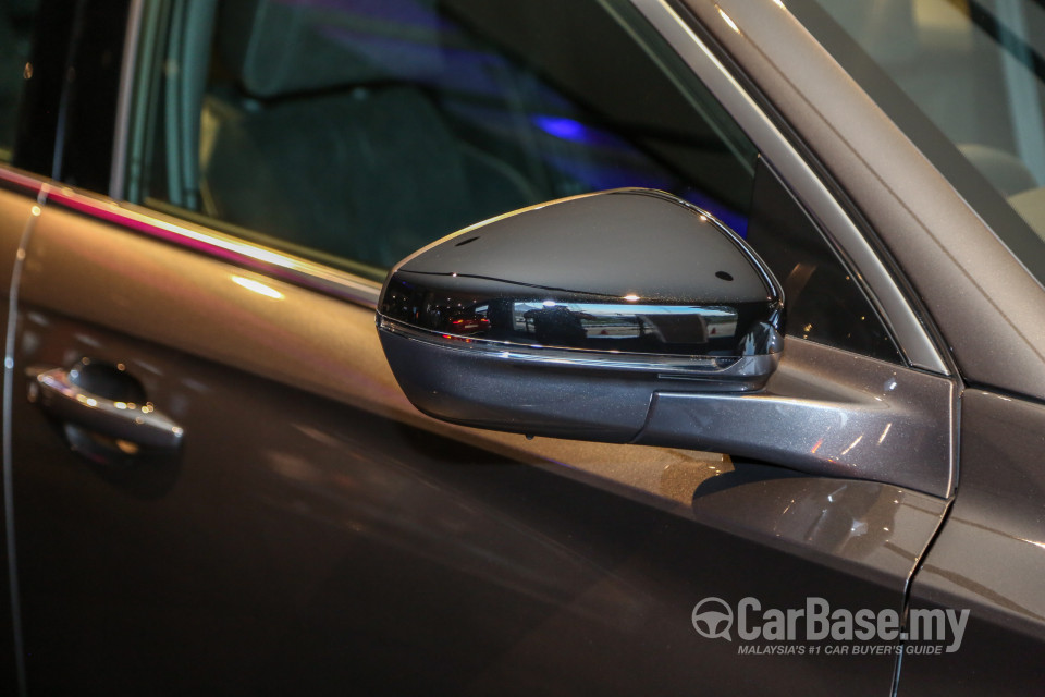 Citroen DS7 Crossback Mk1 (2019) Exterior