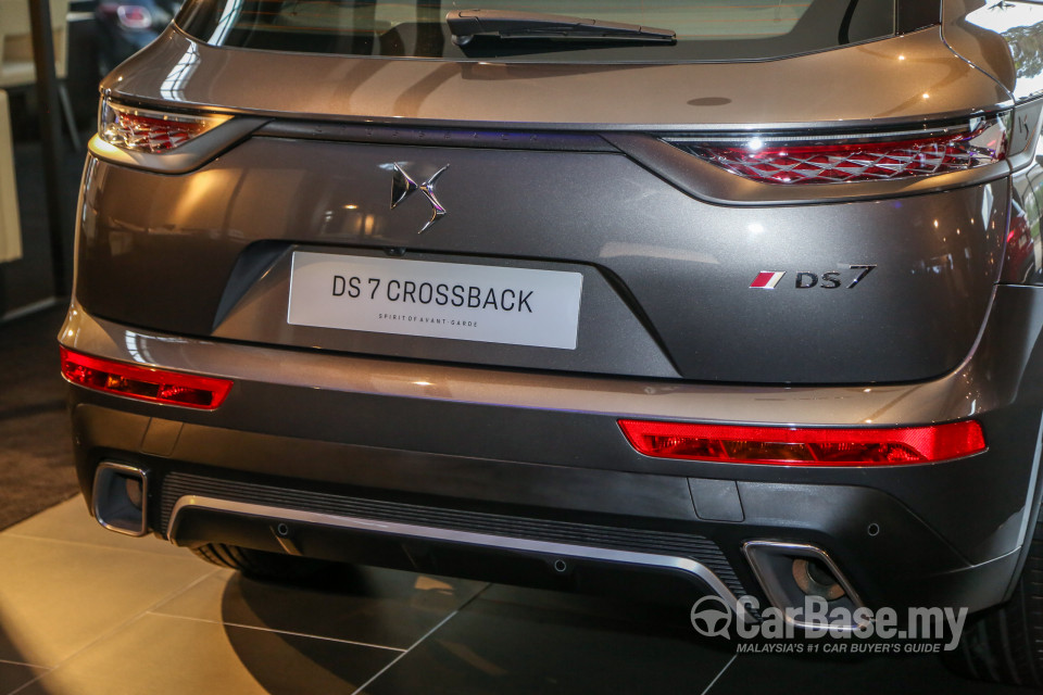 Citroen DS7 Crossback Mk1 (2019) Exterior