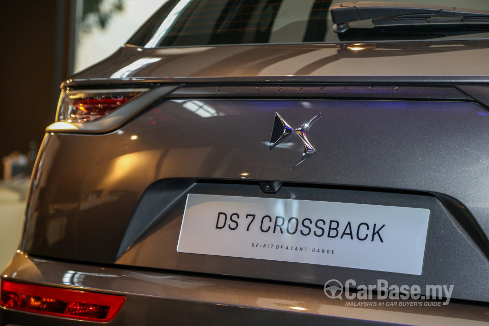 Citroen DS7 Crossback Mk1 (2019) Exterior