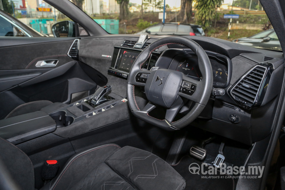 Citroen DS7 Crossback Mk1 (2019) Interior