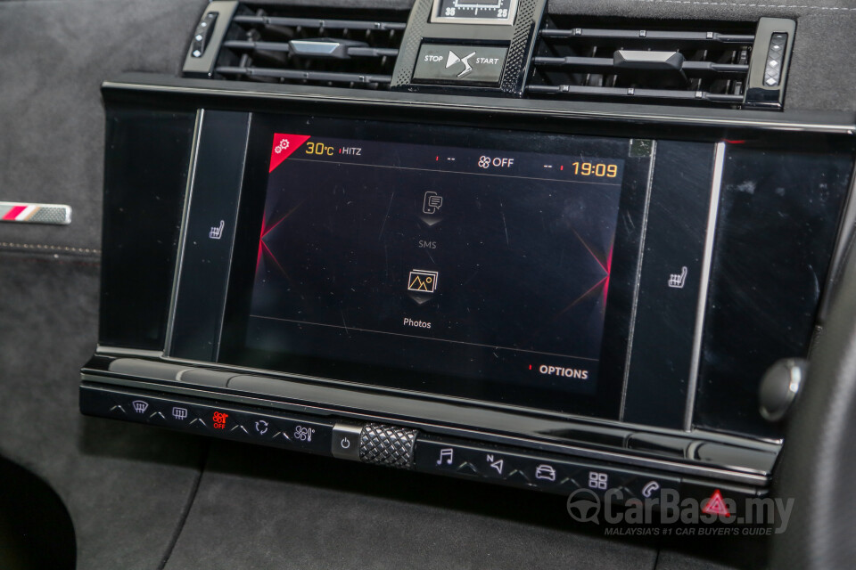 Audi A4 B9 (2016) Interior