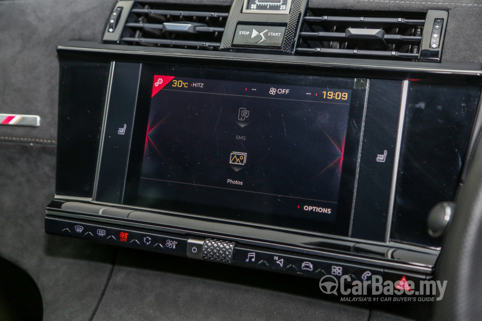Citroen DS7 Crossback Mk1 (2019) Interior