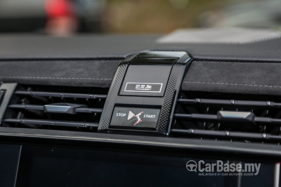 Citroen DS7 Crossback Mk1 (2019) Interior