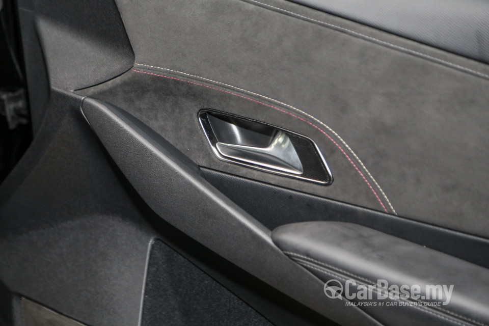 Citroen DS7 Crossback Mk1 (2019) Interior