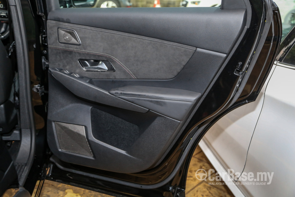 Citroen DS7 Crossback Mk1 (2019) Interior