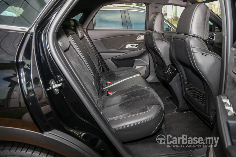 Citroen DS7 Crossback Mk1 (2019) Interior