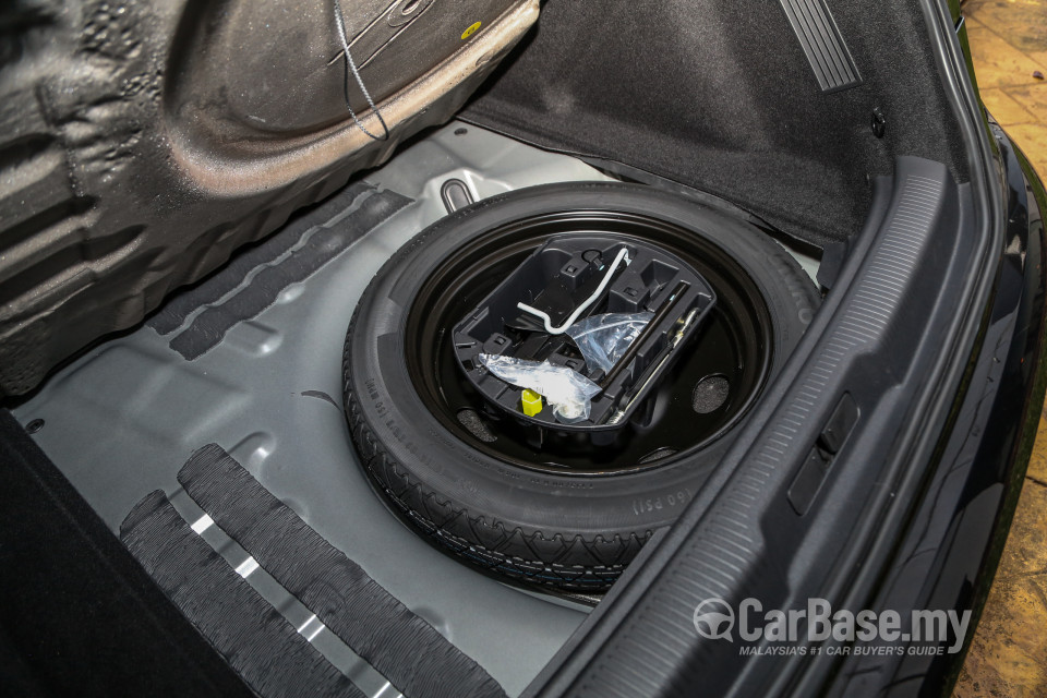 Citroen DS7 Crossback Mk1 (2019) Interior