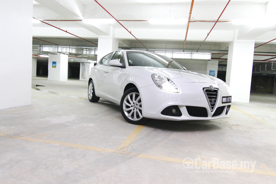 Alfa Romeo Giulietta Tipo 940 (2012) Exterior