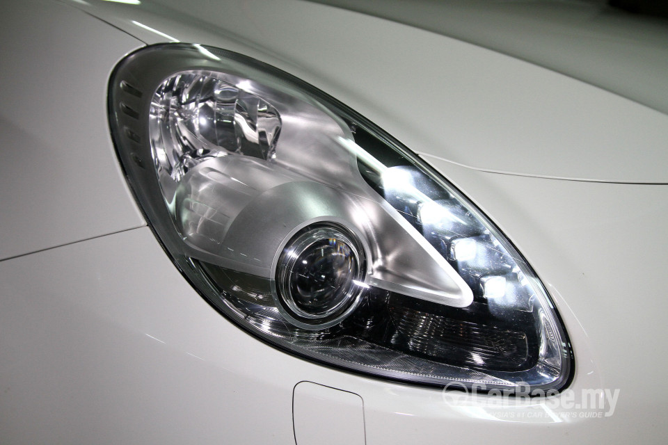 Alfa Romeo Giulietta Tipo 940 (2012) Exterior