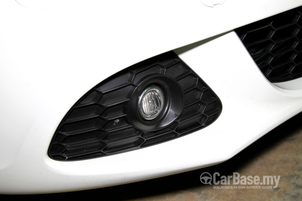 Alfa Romeo Giulietta Tipo 940 (2012) Exterior
