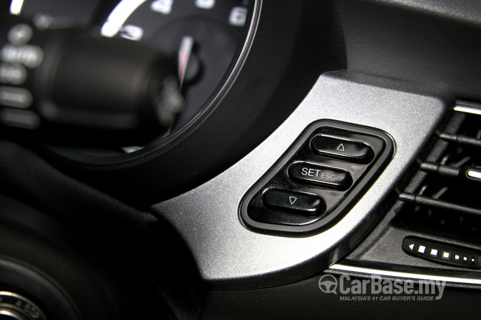 Alfa Romeo Giulietta Tipo 940 (2012) Interior