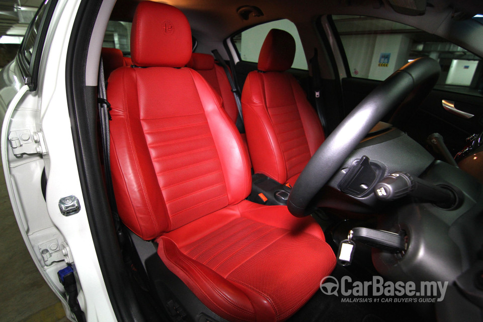 Alfa Romeo Giulietta Tipo 940 (2012) Interior