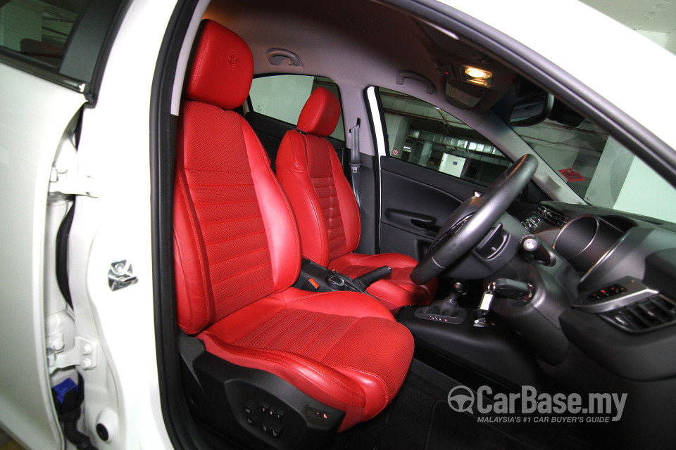 Alfa Romeo Giulietta Tipo 940 (2012) Interior