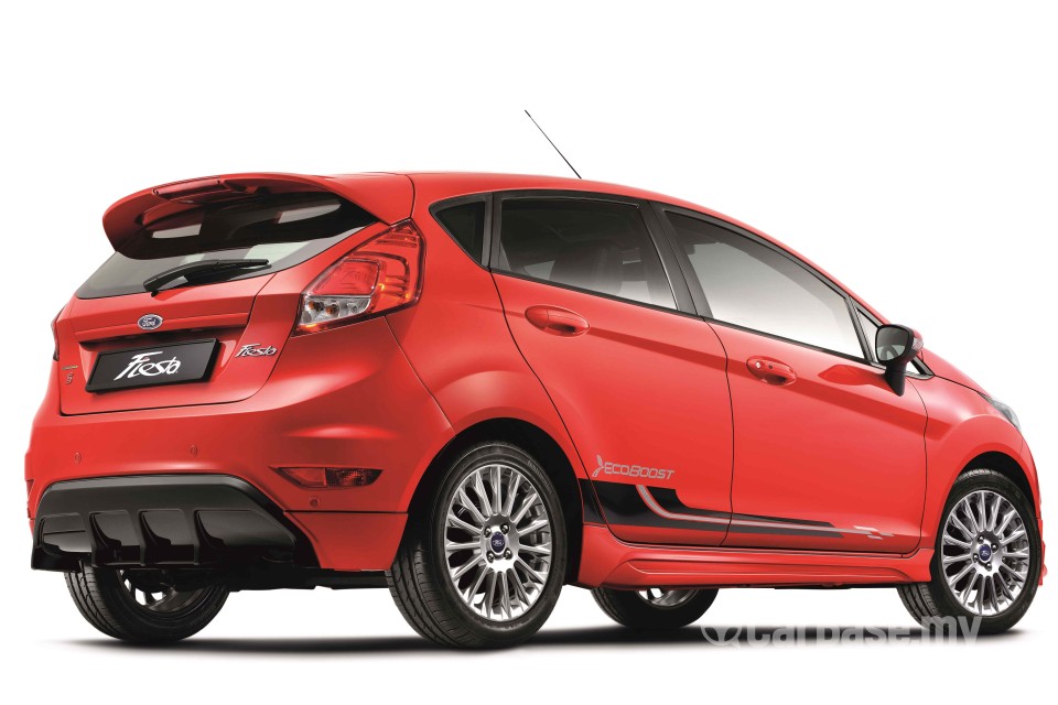 Ford Fiesta Mk6 Facelift (B299) (2013) Exterior