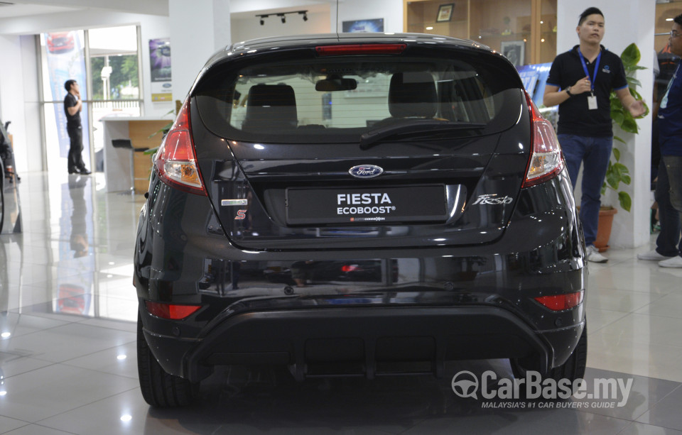 Ford Fiesta Mk6 Facelift (B299) (2013) Exterior