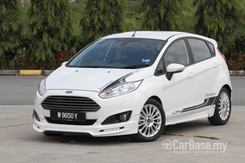 Ford Fiesta Mk6 Facelift (B299) (2013) Exterior